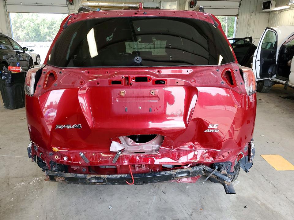 Photo 6 from auction – 2018 TOYOTA RAV4 with VIN JTMJFREV7JD253872