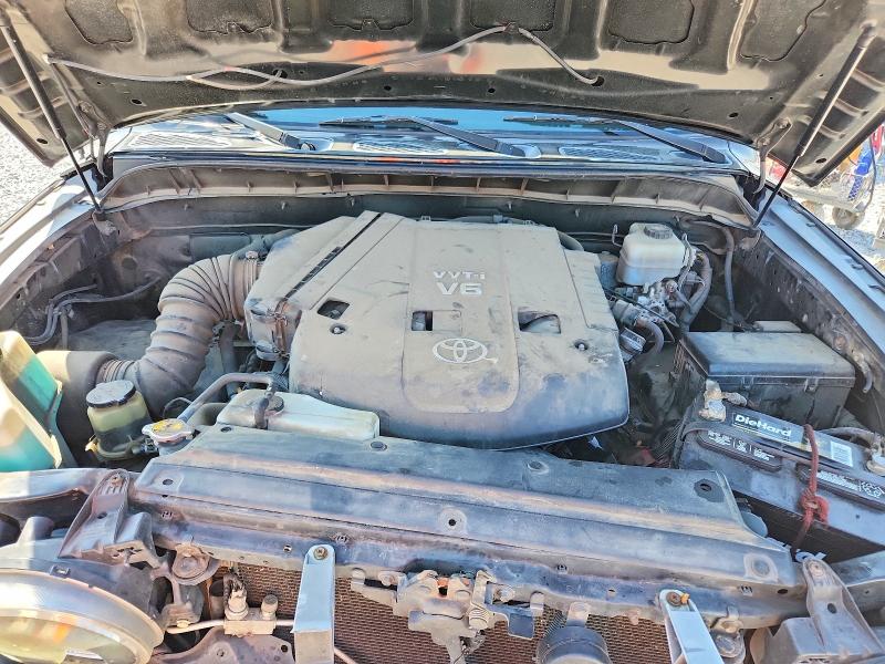 Photo 12 from auction – 2007 TOYOTA FJ CRUISER with VIN JTEBU11F870075458