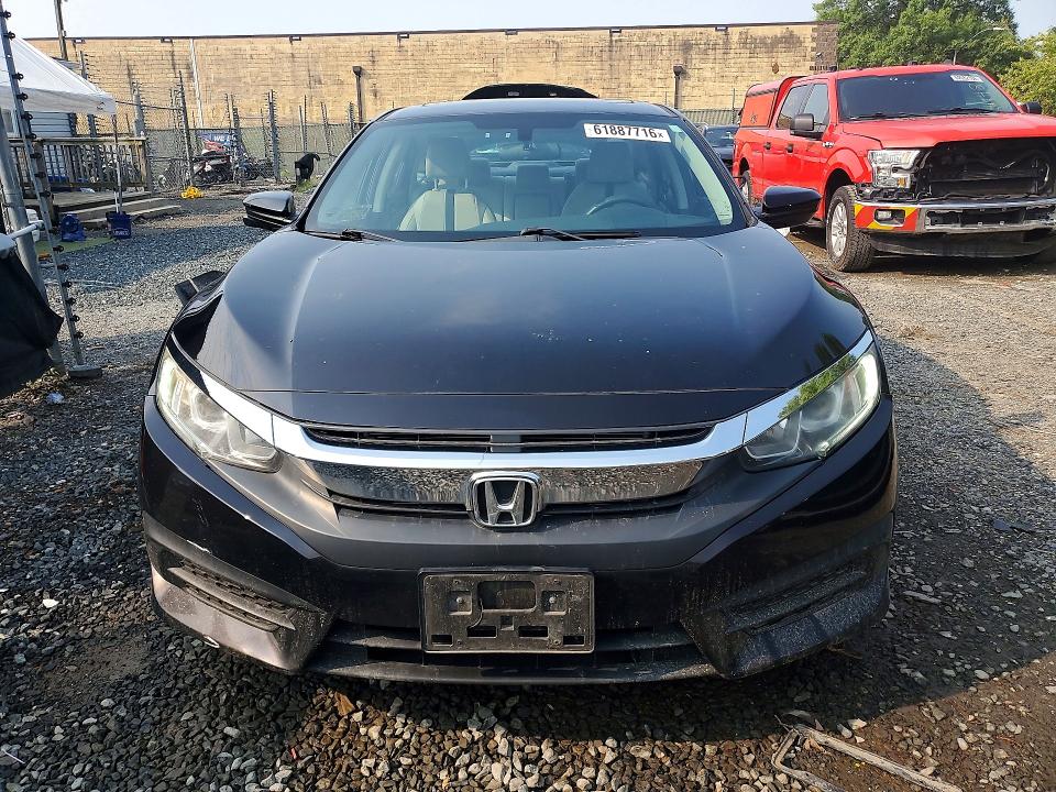 Photo 5 from auction – 2017 HONDA CIVIC with VIN 2HGFC2F79HH510812