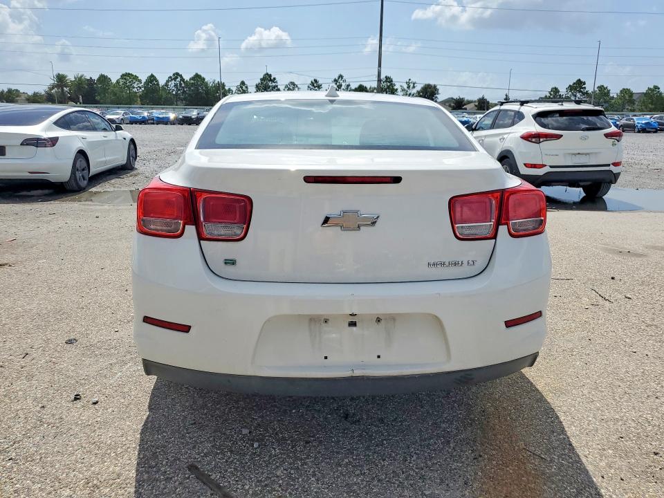 Photo 6 from auction – 2014 CHEVROLET MALIBU with VIN 1G11C5SL6EF257189