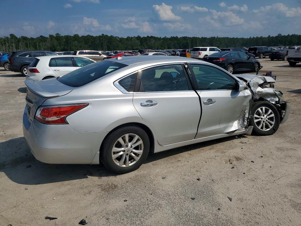 Photo 3 from auction – 2014 NISSAN ALTIMA with VIN 1N4AL3AP4EC900596