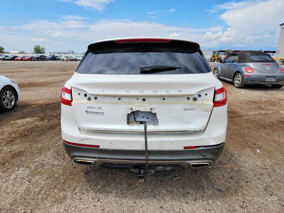 Photo 6 from auction – 2017 LINCOLN MKX with VIN 2LMPJ8LR7HBL52992
