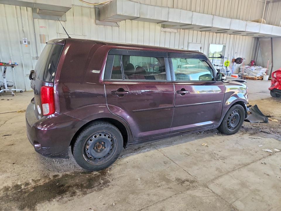Photo 3 from auction – 2011 TOYOTA SCION with VIN JTLZE4FE1B1126579