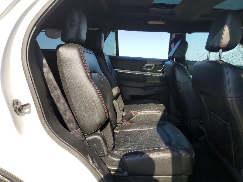 Photo 11 from auction – 2018 FORD EXPLORER with VIN 1FM5K8GT4JGA55795