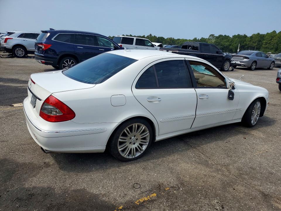 Photo 3 from auction – 2007 MERCEDES-BENZ E with VIN WDBUF56X57B078904