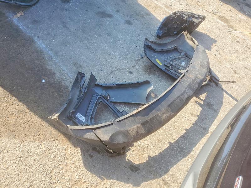 Photo 13 from auction – 2018 KIA SORENTO with VIN 5XYPG4A38JG357531