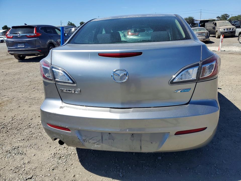 Photo 6 from auction – 2013 MAZDA 3 with VIN JM1BL1U79D1760747
