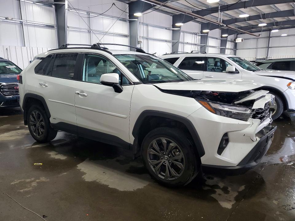 Photo 4 from auction – 2024 TOYOTA RAV4 with VIN 2T3D6RFV5RW065782