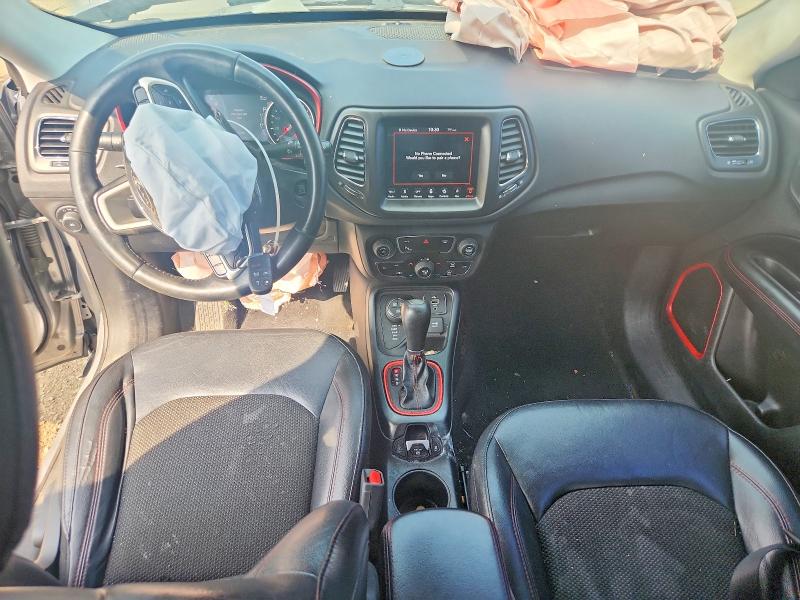 Zdjęcie 8 z aukcji – 2019 JEEP COMPASS z VIN 3C4NJDDB6KT619407