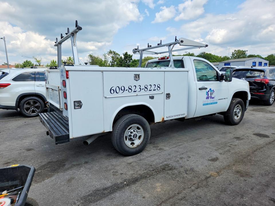 Photo 3 from auction – 2009 GMC SIERRA with VIN 1GDHC44K09E105503