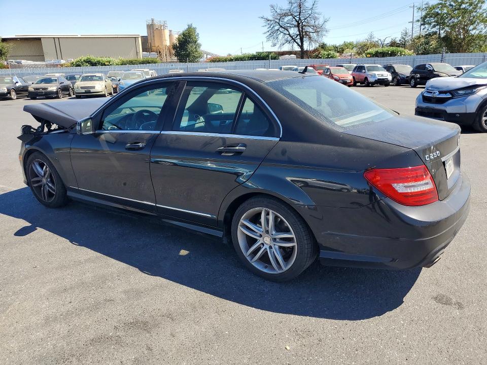 Photo 2 from auction – 2014 MERCEDES-BENZ C with VIN WDDGF4HB8EA945697