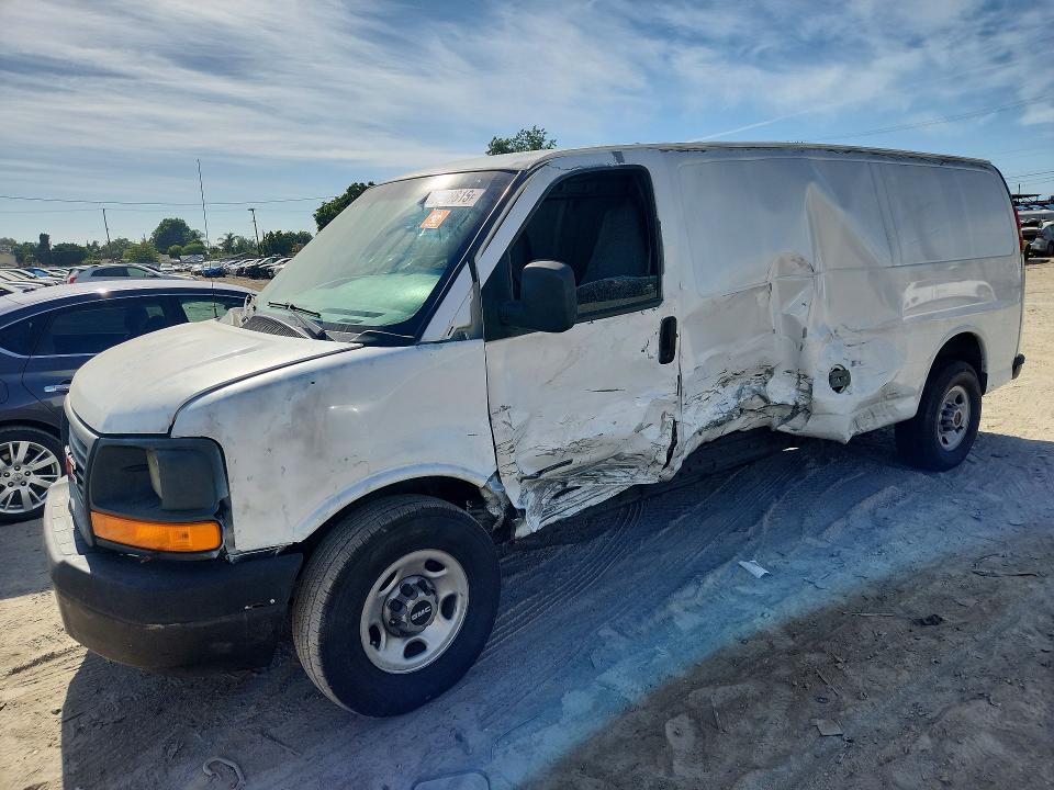 GMC SAVANA 2005 with VIN 1GTHG39U451251272 - Photo from auction