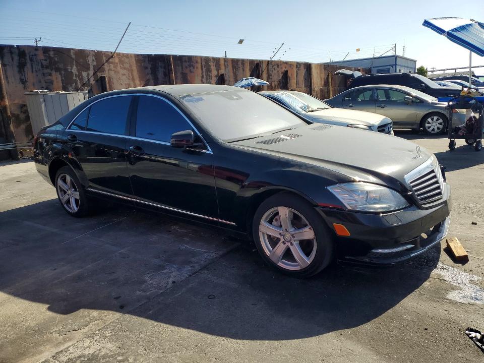 Photo 4 from auction – 2013 MERCEDES-BENZ S with VIN WDDNG7DBXDA526891