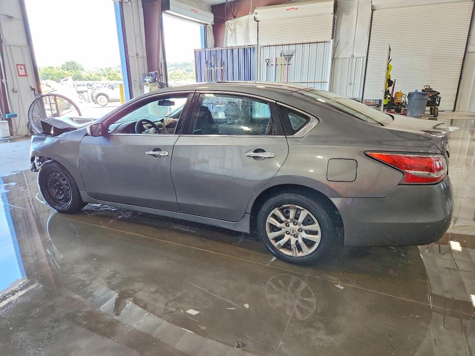 Photo 2 from auction – 2015 NISSAN ALTIMA with VIN 1N4AL3AP4FC203947
