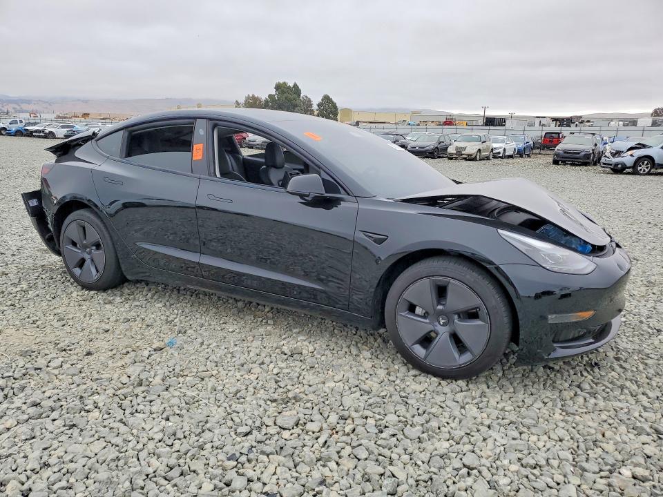 Zdjęcie 4 z aukcji – 2023 TESLA MODEL 3 z VIN 5YJ3E1EA2PF505149