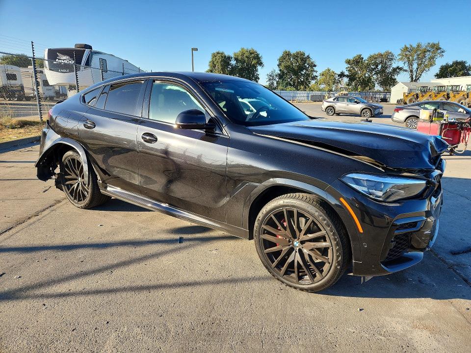 Photo 4 from auction – 2022 BMW X6 with VIN 5UXCY6C09N9N21322