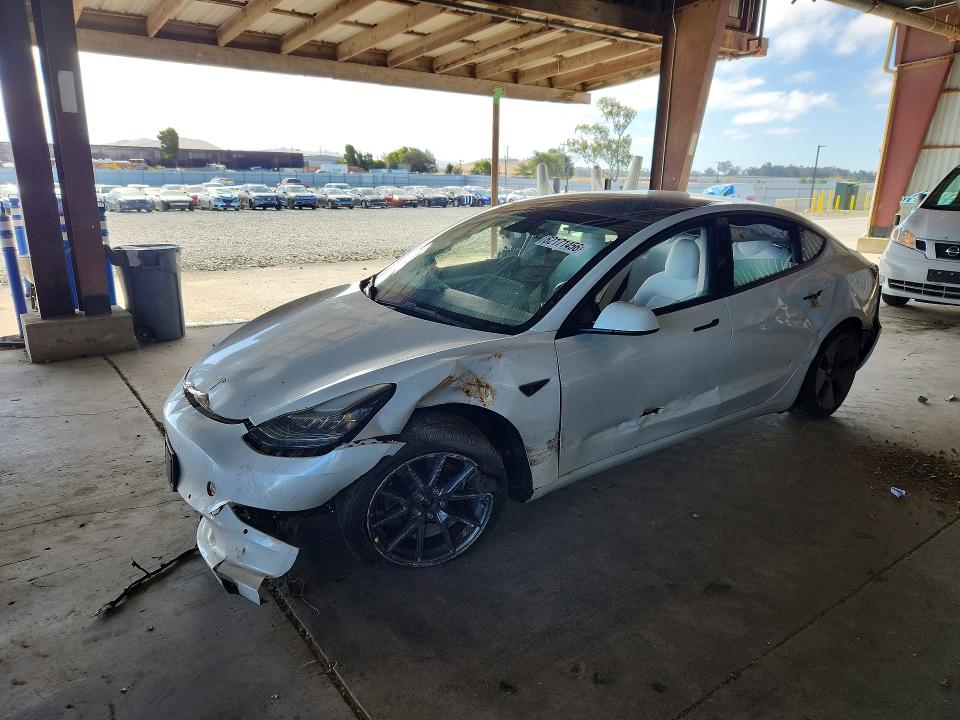 TESLA MODEL 3 2022 with VIN 5YJ3E1EB0NF260339 - Photo from auction