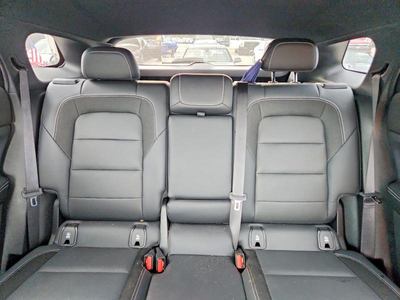 Photo 10 from auction – 2024 CHEVROLET BLAZER with VIN 3GNKDBRJ5RS222230