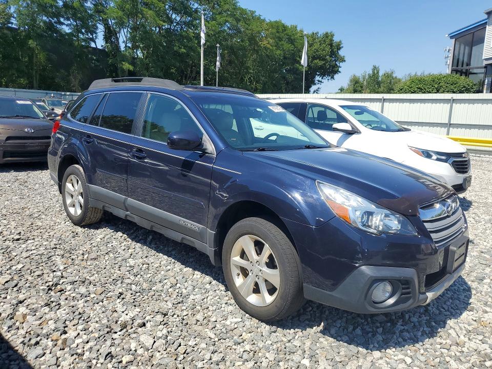 Photo 4 from auction – 2014 SUBARU OUTBACK with VIN 4S4BRBMC6E3215253