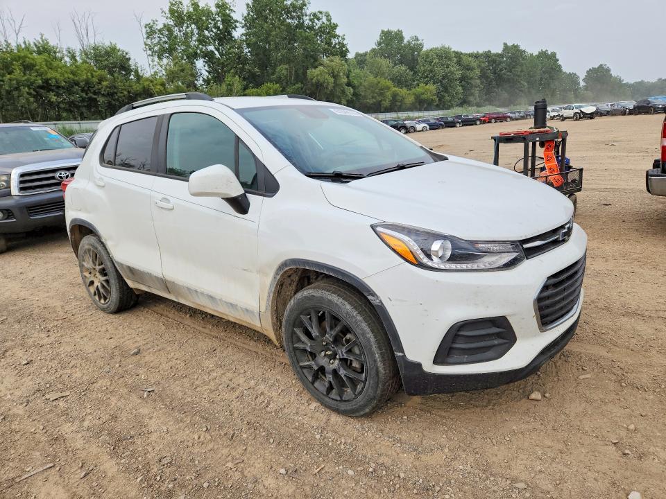 Photo 4 from auction – 2021 CHEVROLET TRAX with VIN KL7CJPSB2MB336693