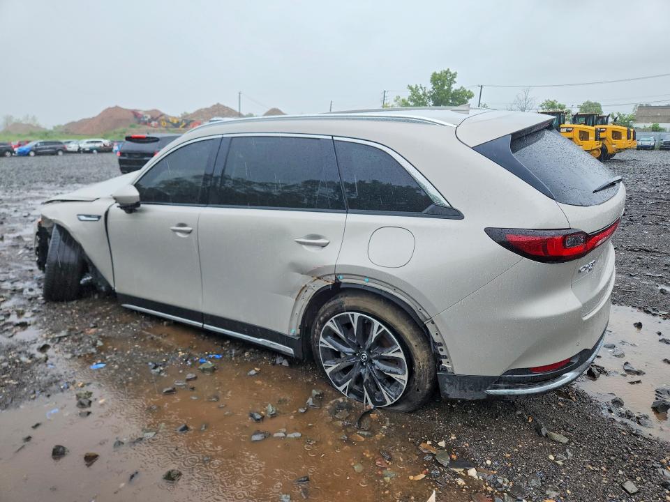 Photo 2 from auction – 2024 MAZDA CX-90 with VIN JM3KKDHAXR1157704