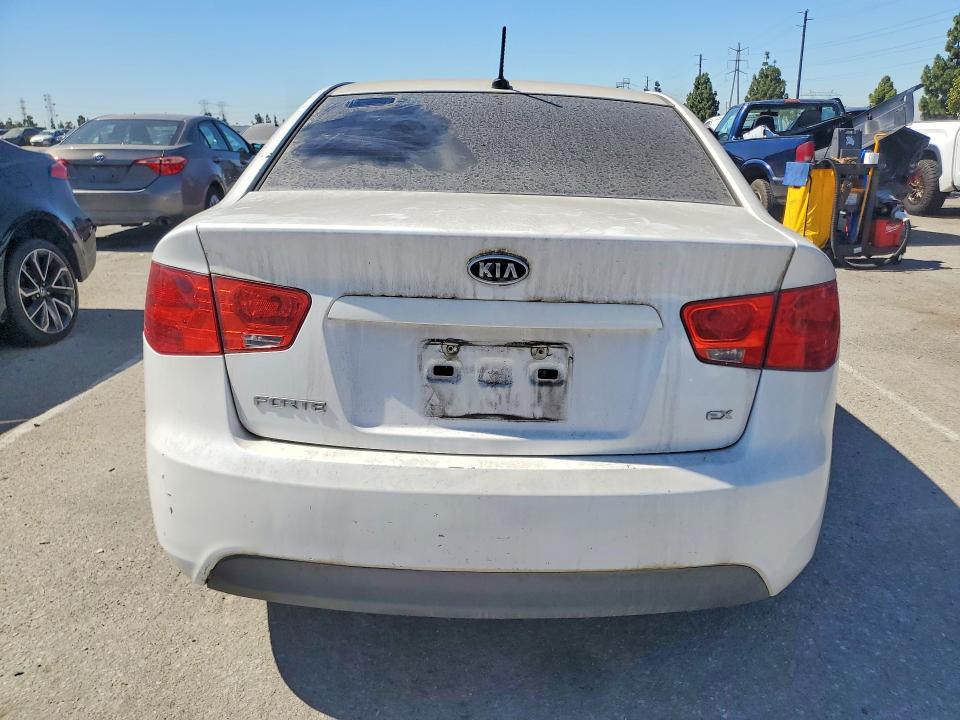 Photo 6 from auction – 2013 KIA FORTE with VIN KNAFU4A26D5655226