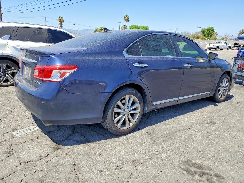 Photo 3 from auction – 2011 LEXUS ES with VIN JTHBK1EG3B2455252