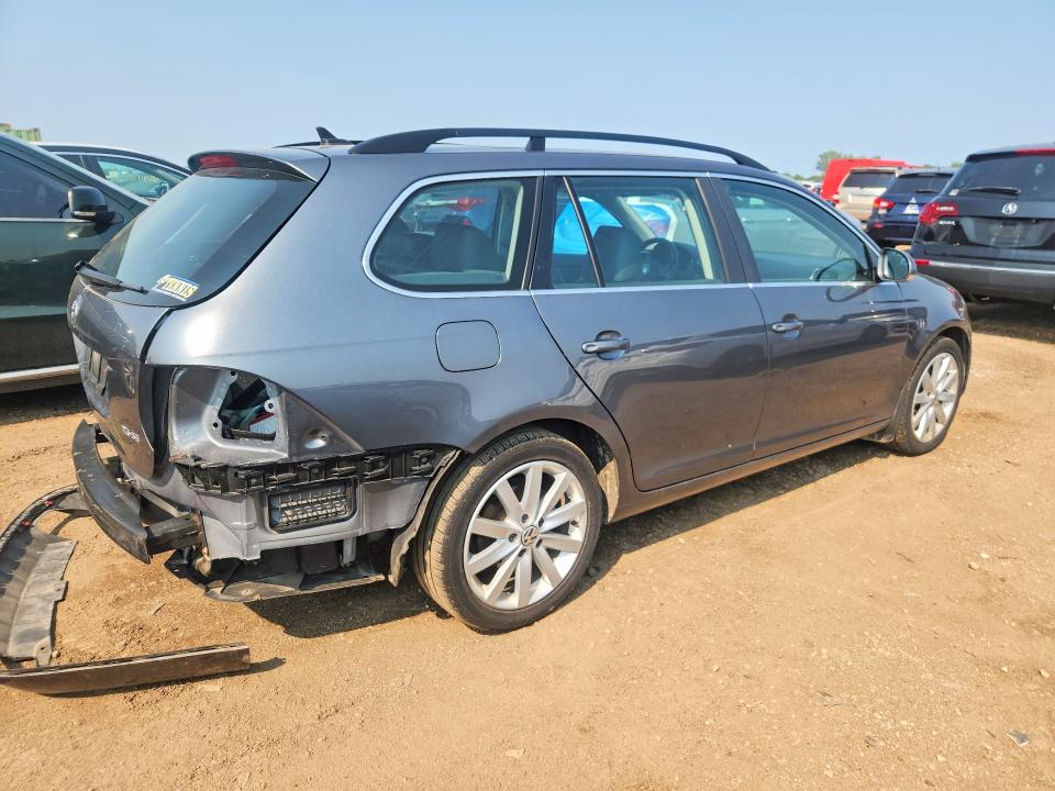 Photo 3 from auction – 2014 VOLKSWAGEN JETTA with VIN 3VWPP7AJ3EM605349