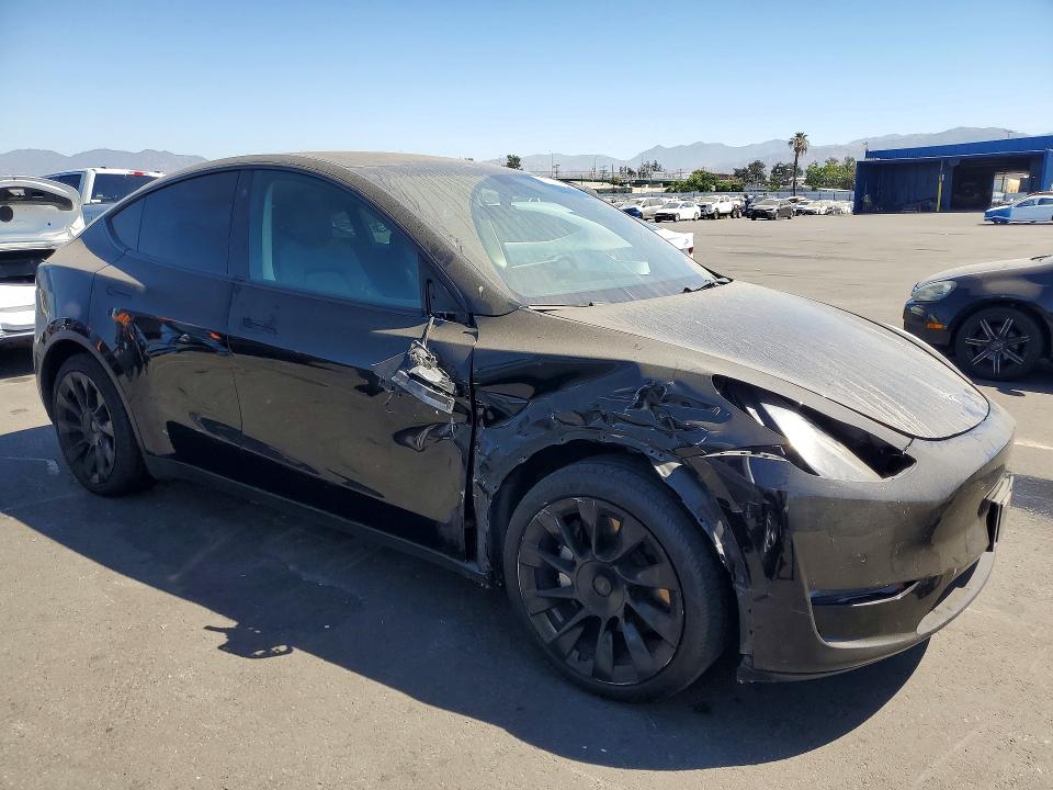 Zdjęcie 4 z aukcji – 2021 TESLA MODEL Y z VIN 5YJYGDED4MF112793