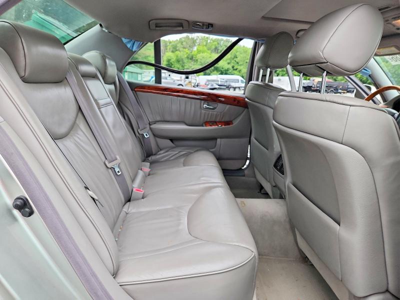 Photo 10 from auction – 2001 LEXUS LS with VIN JTHBN30F310003684