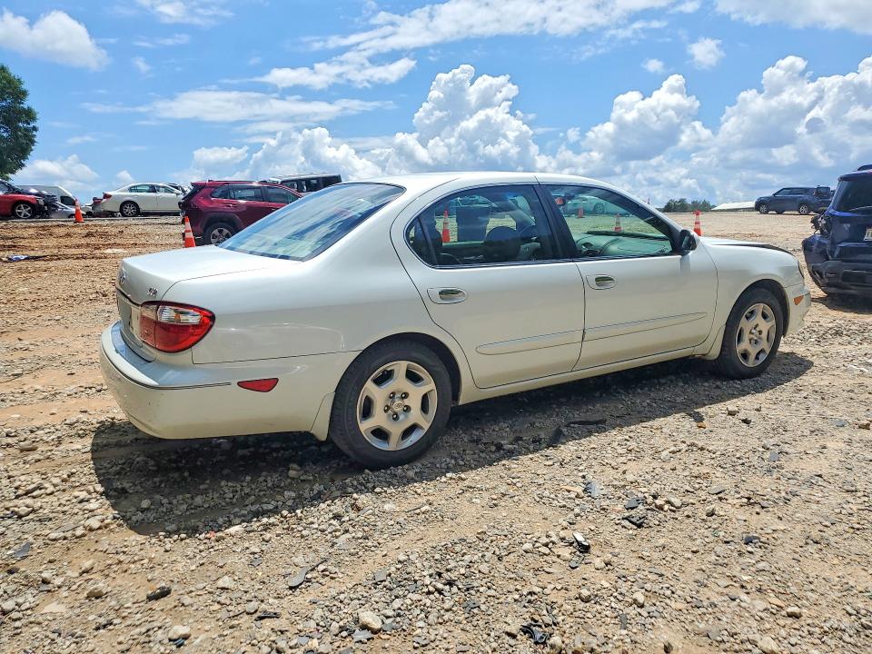 Photo 3 from auction – 2001 INFINITI I30 with VIN JNKCA31A01T003885
