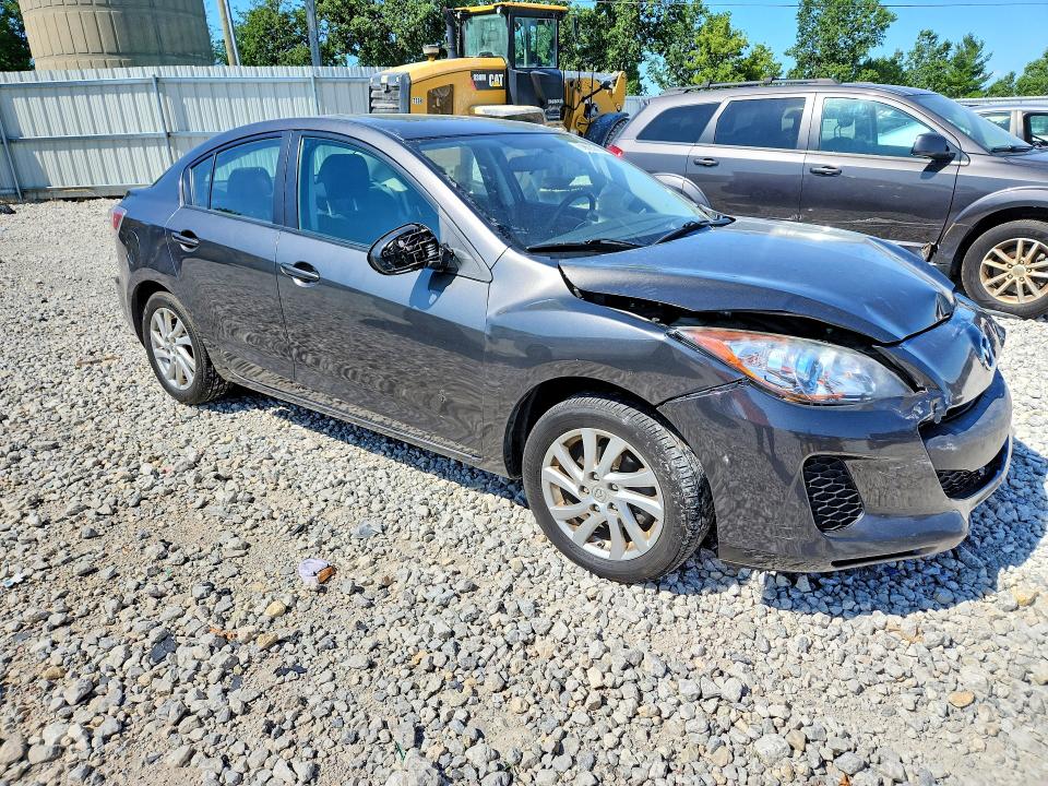Photo 4 from auction – 2012 MAZDA 3 with VIN JM1BL1W74C1696466