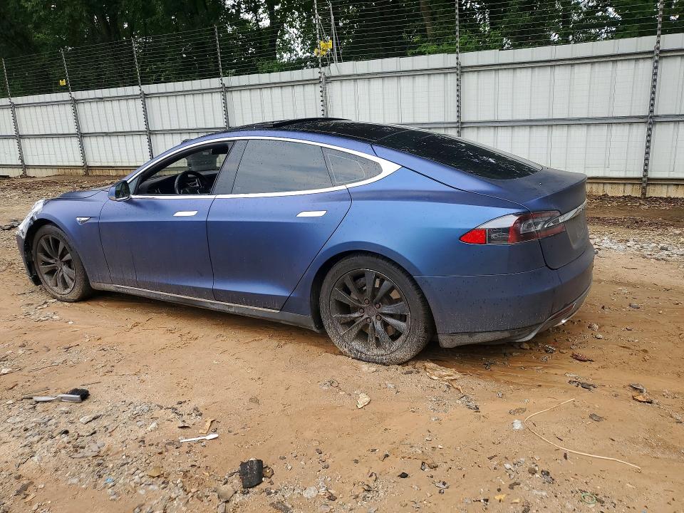 Photo 2 from auction – 2015 TESLA MODEL S with VIN 5YJSA1H29FF098361