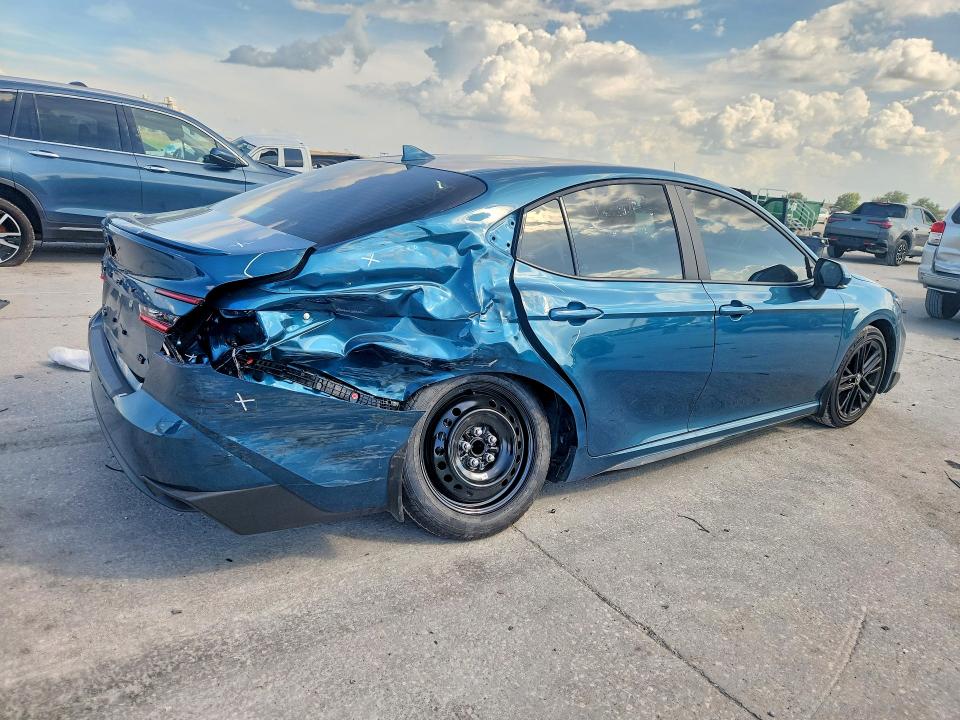 Photo 3 from auction – 2026 TOYOTA CAMRY with VIN 4T1DAACKXTU724823