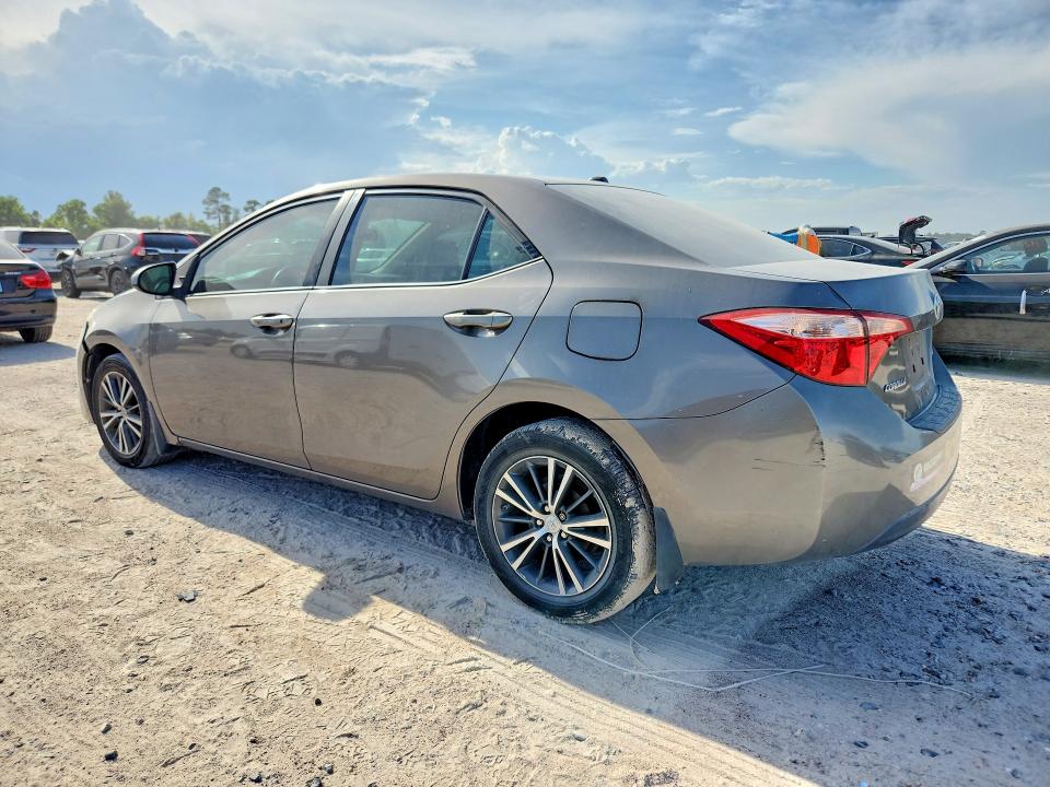Фото 2 с аукциона – 2017 TOYOTA COROLLA с VIN 2T1BURHE2HC783437