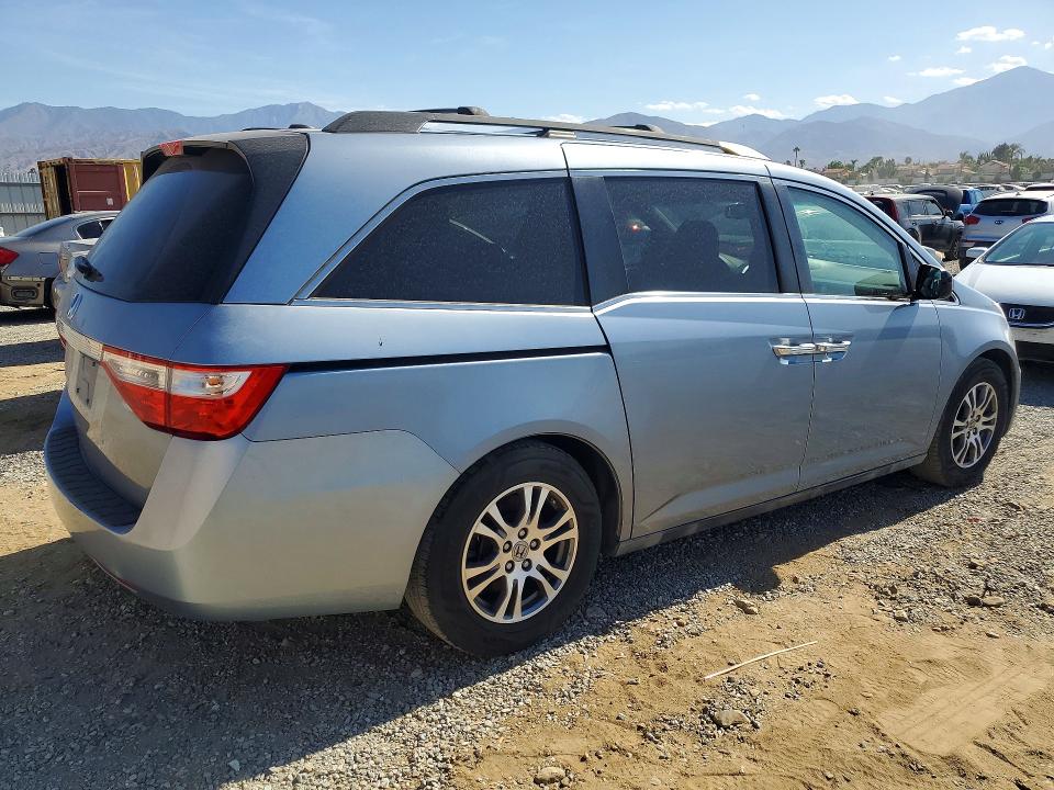 Photo 3 from auction – 2012 HONDA ODYSSEY with VIN 5FNRL5H63CB037473