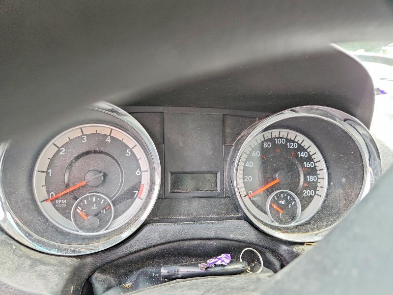 Photo 9 from auction – 2014 DODGE GRAND CARAVAN with VIN 2C4RDGBGXER136910