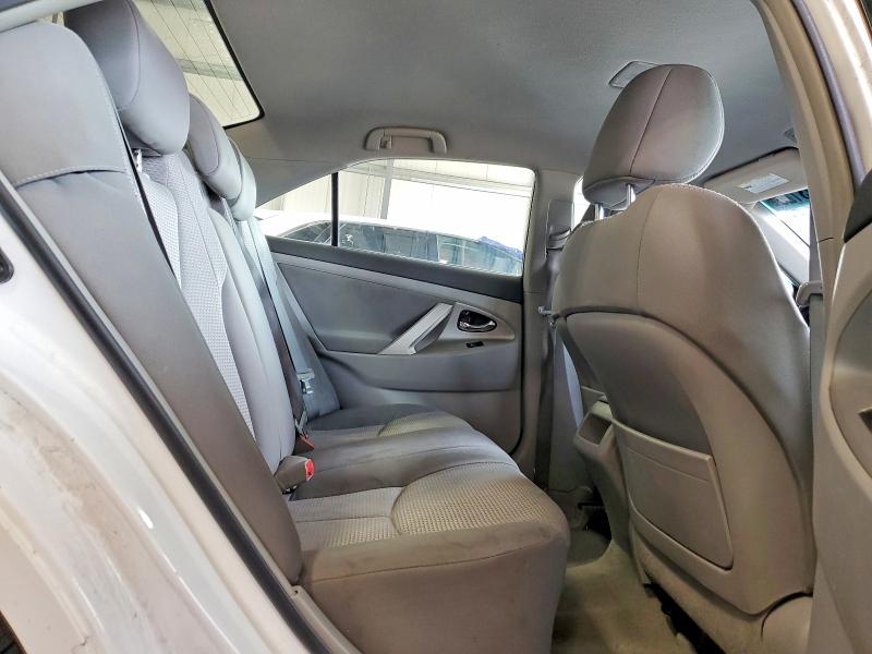 Photo 10 from auction – 2011 TOYOTA CAMRY with VIN 4T1BF3EK4BU726177