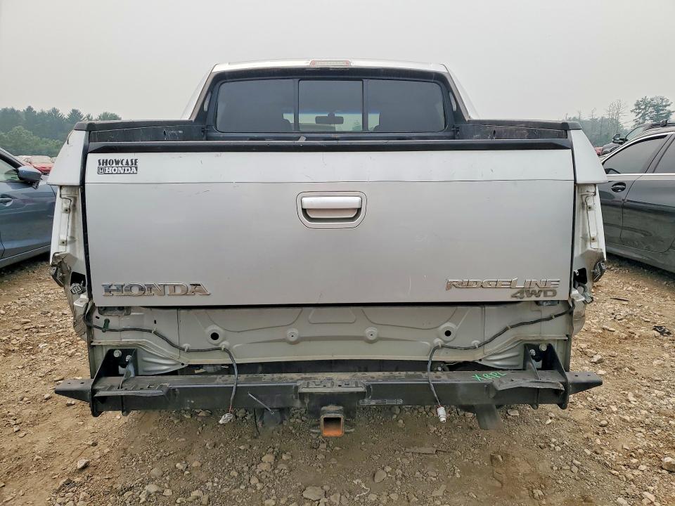 Photo 6 from auction – 2010 HONDA RIDGELINE with VIN 5FPYK1F57AB002280