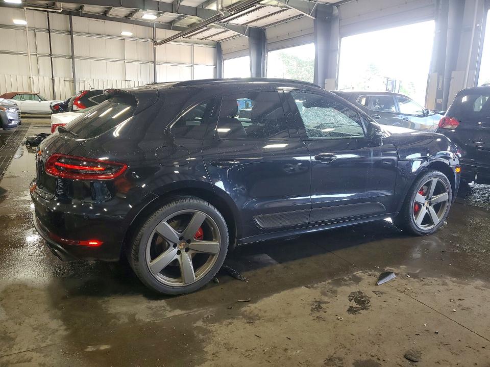 Photo 3 from auction – 2016 PORSCHE MACAN with VIN WP1AF2A59GLB92874