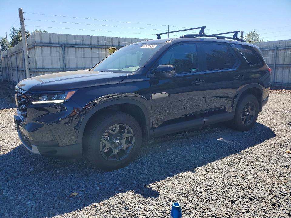 HONDA PILOT 2025 with VIN 5FNYG1H6XSB183313 - Photo from auction