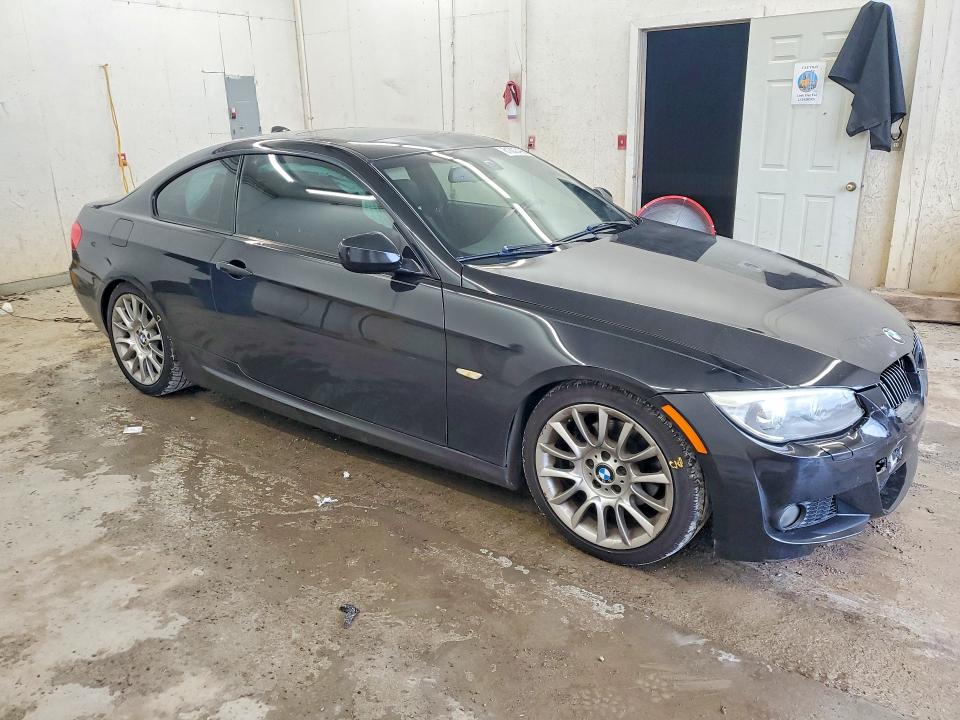 Photo 4 from auction – 2012 BMW 328 with VIN WBAKE3C57CE769943