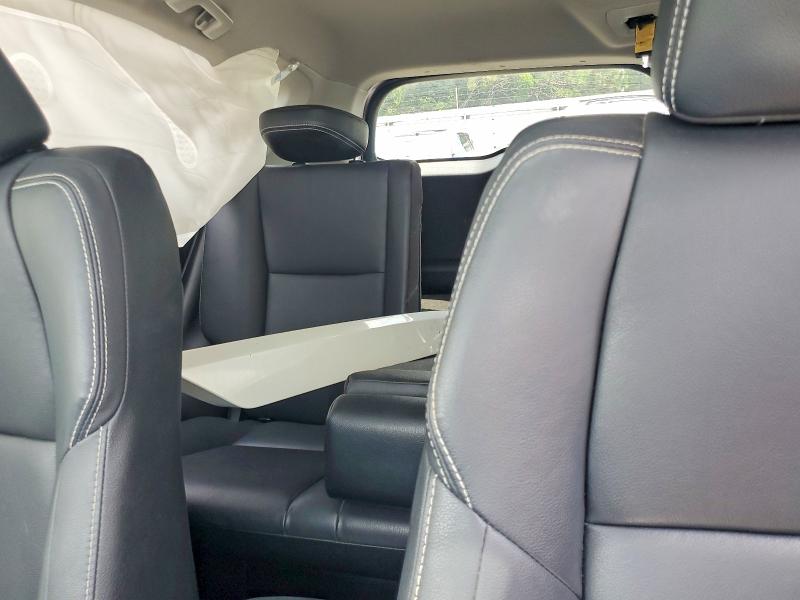 Photo 10 from auction – 2018 TOYOTA RAV4 HV with VIN JTMDJREVXJD187216
