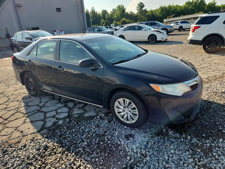 Photo 4 from auction – 2014 TOYOTA CAMRY with VIN 4T1BF1FK2EU853551