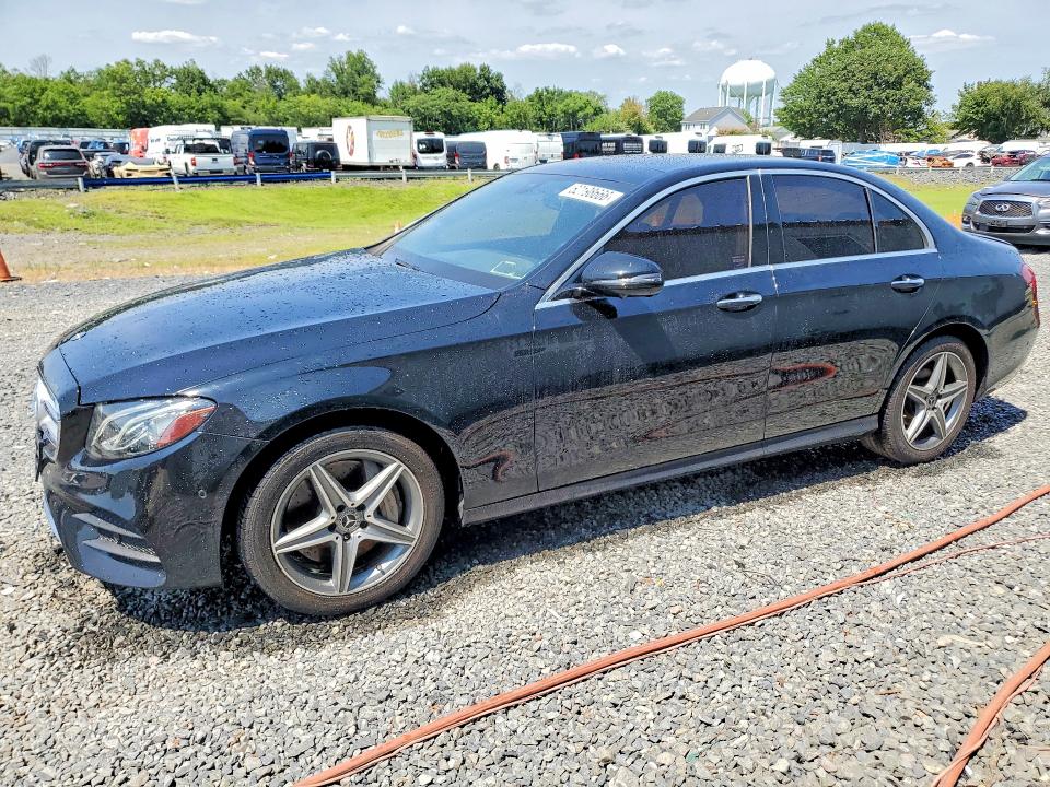 MERCEDES-BENZ E 2019 with VIN WDDZF4KB0KA503462 - Photo from auction