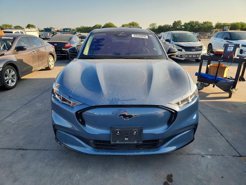 Photo 5 from auction – 2024 FORD MUSTANG MACH-E with VIN 3FMTK3R7XRMA28841