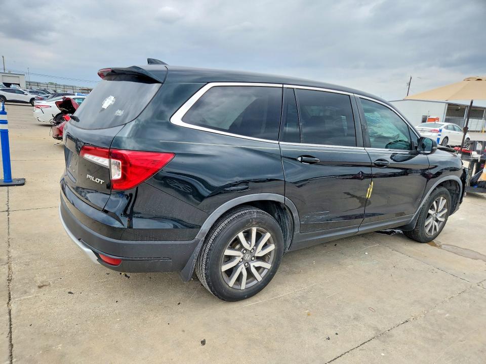 Photo 3 from auction – 2019 HONDA PILOT with VIN 5FNYF5H46KB008663