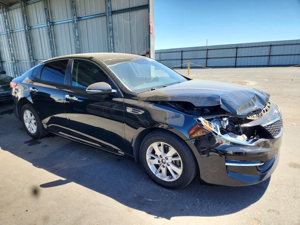 Photo 4 from auction – 2016 KIA OPTIMA with VIN 5XXGT4L31GG029695