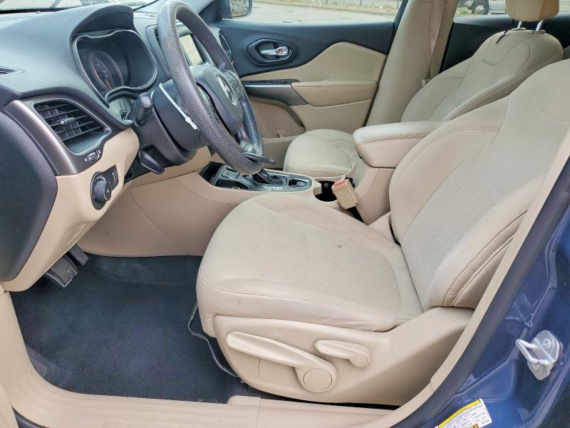 Photo 7 from auction – 2019 JEEP CHEROKEE with VIN 1C4PJLCB4KD474250