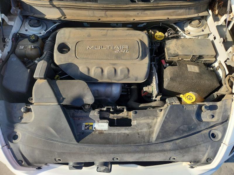 Photo 11 from auction – 2015 JEEP CHEROKEE with VIN 1C4PJLCB7FW572506